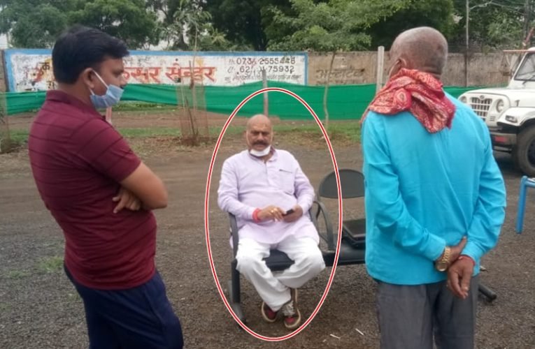 विजय मिश्र की गिरफ्तारी पर एम् पी पुलिस ने कहा की  की माननीय विधायक को रोका गया है